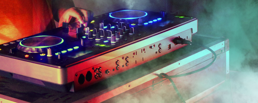 DJ 2